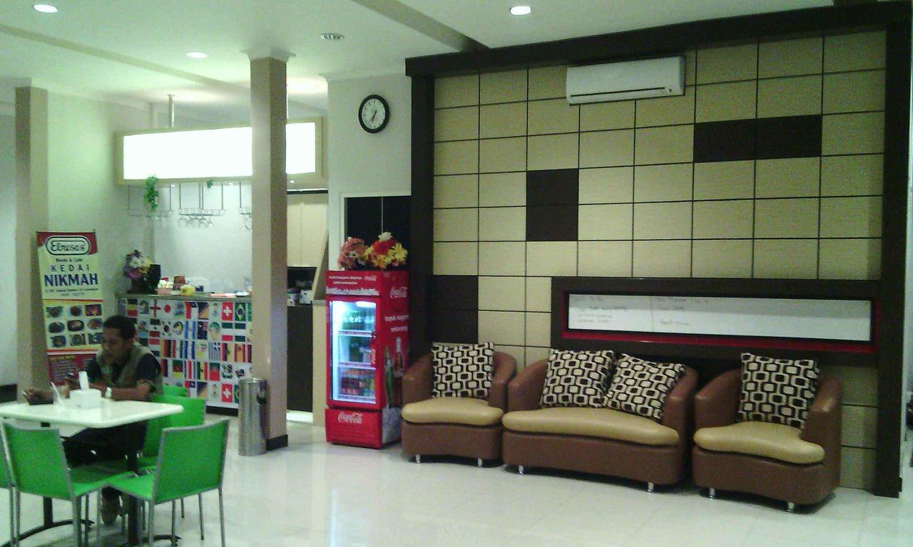 Hotel Elresas Lamongan Екстериор снимка