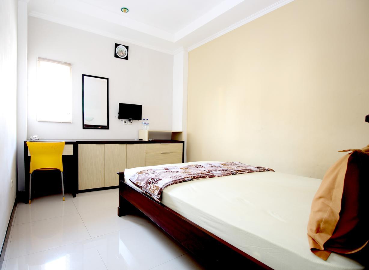 Hotel Elresas Lamongan Екстериор снимка